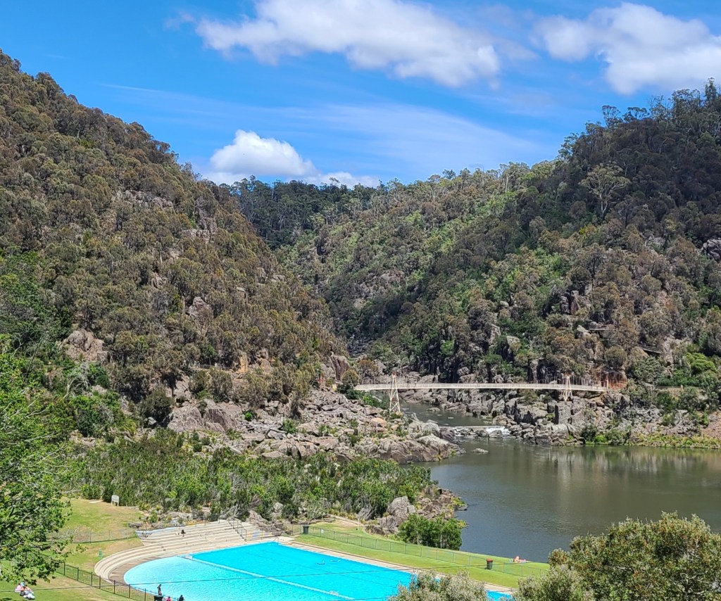 Cataract Gorge: a public park with walking tracks